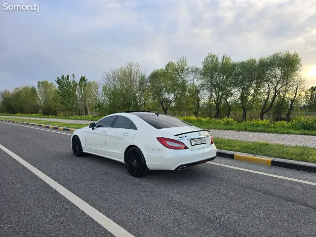 Mercedes-Benz CLS class 2015 · 2.5 AT