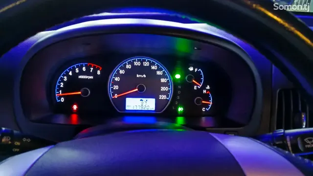 Hyundai Avante 2008 · 1.6 AT