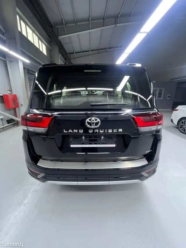 Toyota Land Cruiser 2026 · 3.5 AT