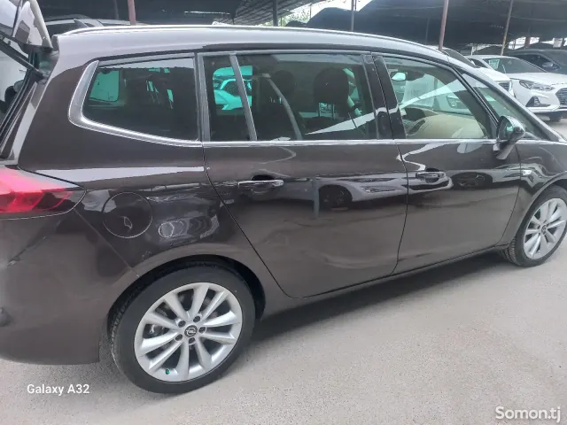Opel Zafira 2014 · 2.0 AT