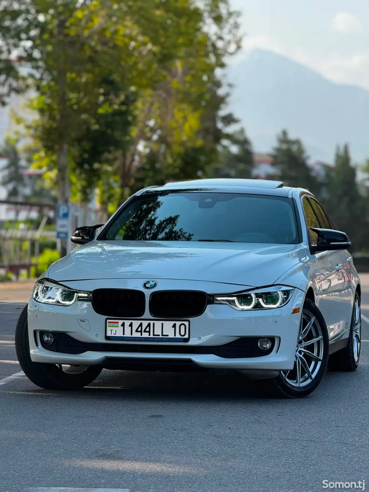 BMW 3 series 2014 · 2.0 AT