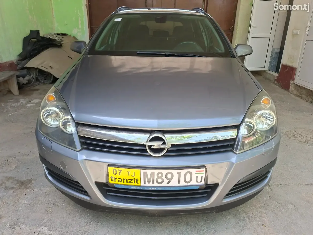 Opel Astra H 2006 · 1.6 MT