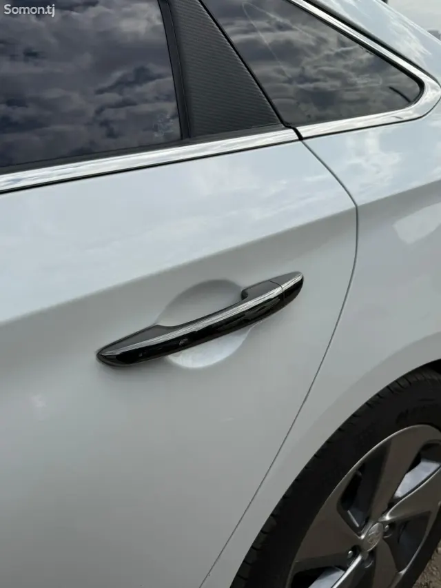 Hyundai Sonata 2015 · 2.0 AT