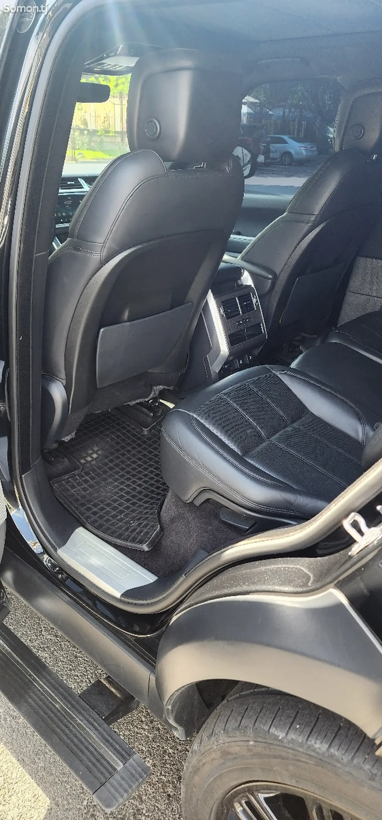 Land Rover Range Rover Sport 2019 · 4.4 AT