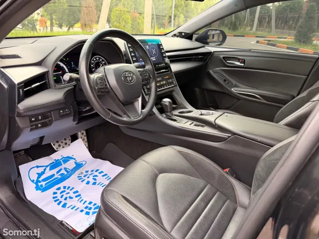 Toyota Avalon 2022 · 2.5 AT