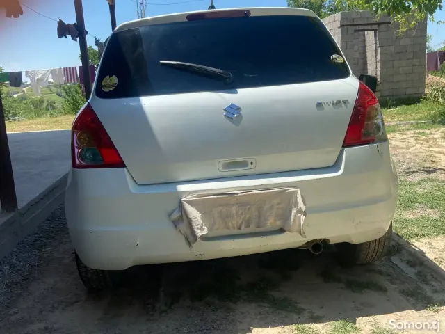 Suzuki Swift 2007 · 1.3 AT