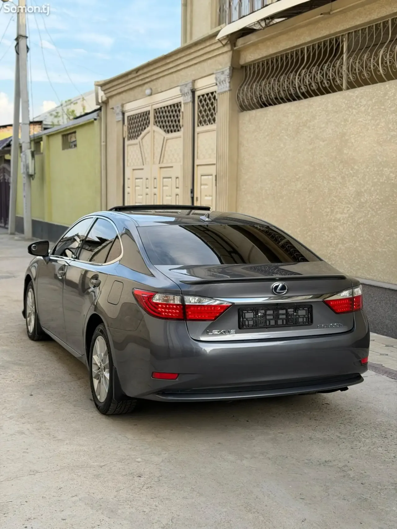 Lexus ES series 2014 · 3.0 AT