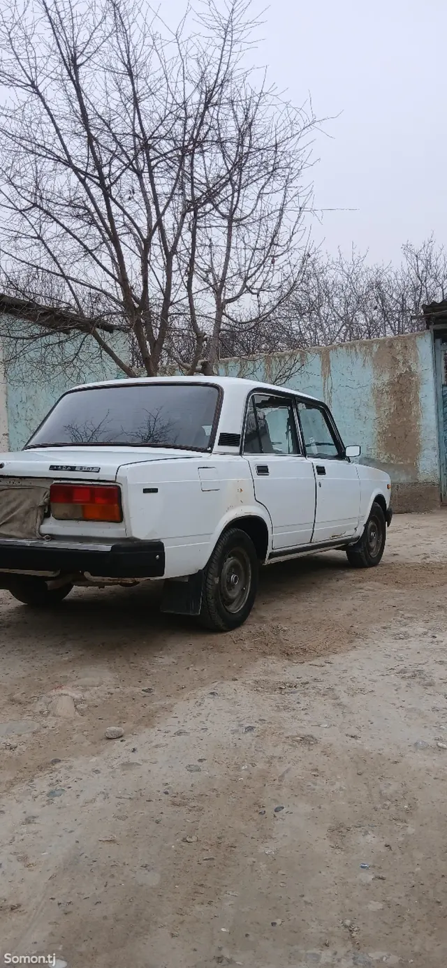 Lada (ВАЗ) 2107 2002 · 1.5 MT