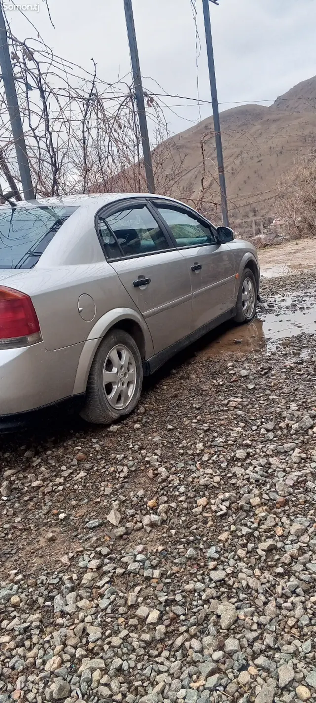 Opel Vectra C 2002 · 2.2 AT
