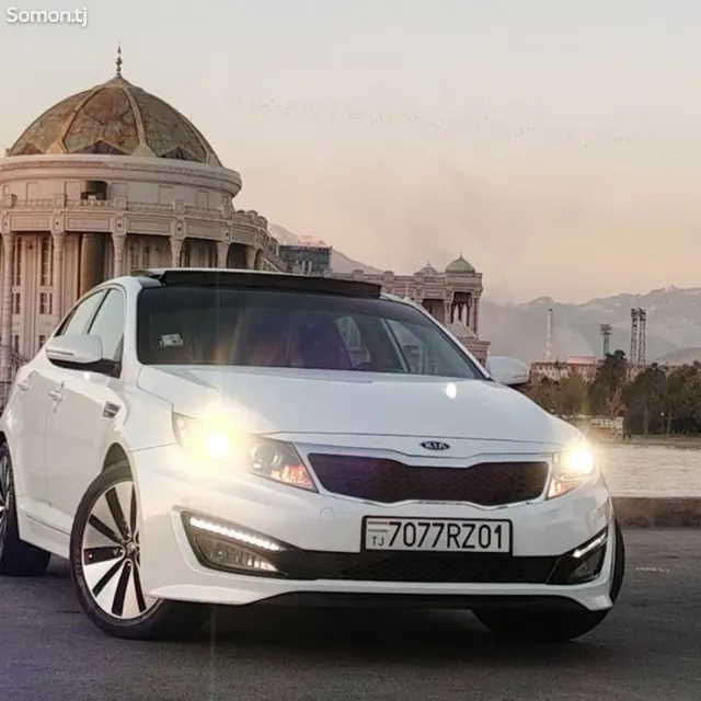 Kia K5 2012 · 2.0 AT