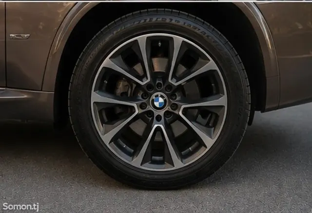 BMW X5 2012 · 3.0 AT
