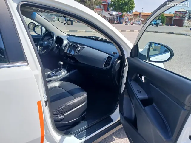 Kia Sportage 2015 · 2.0 AT