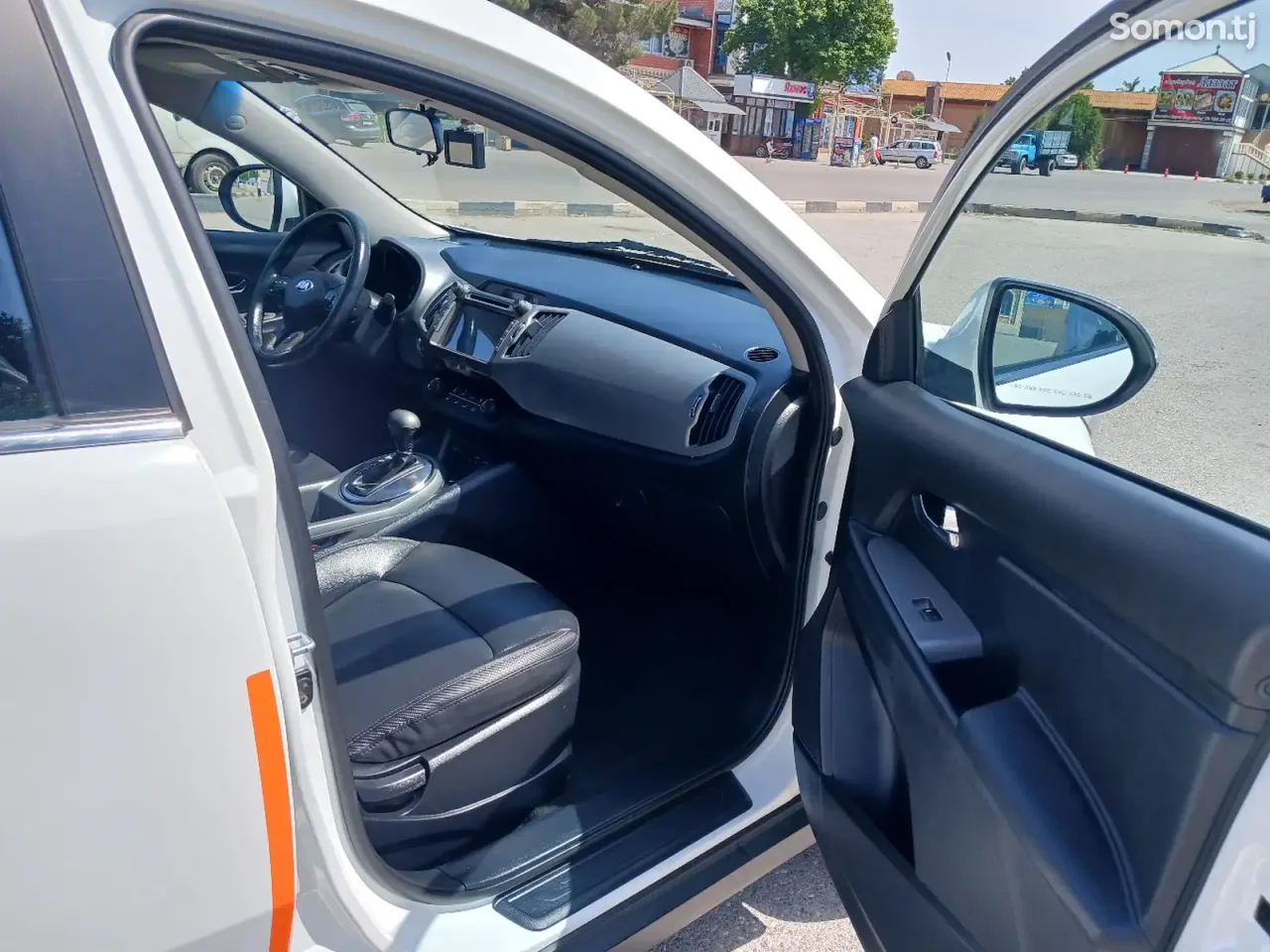 Kia Sportage 2015 · 2.0 AT