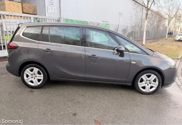 Opel Zafira 2015 · 1.6 AT