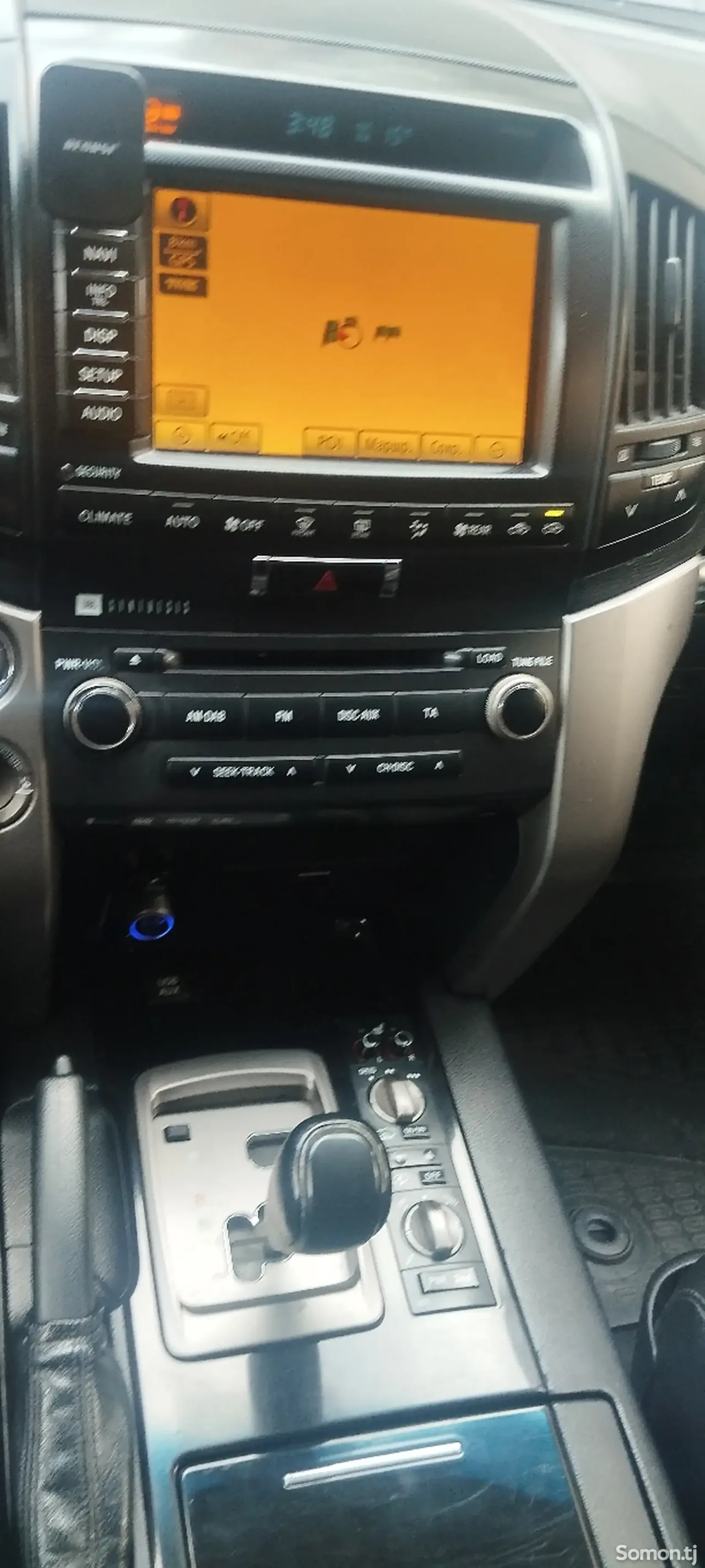 Toyota Land Cruiser 2012 · 4.5 AT