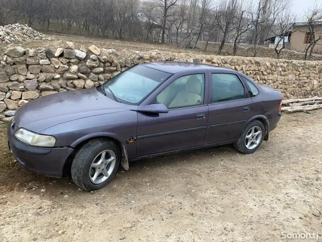Opel Vectra B 1998 · 1.6 MT