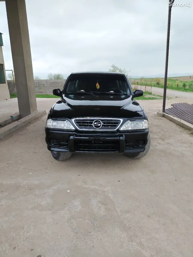 Ssang Yong Musso 1999 · 2.2 MT