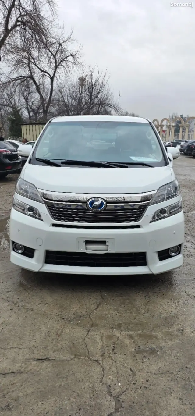 Toyota Vellfire 2014 · 2.4 AT