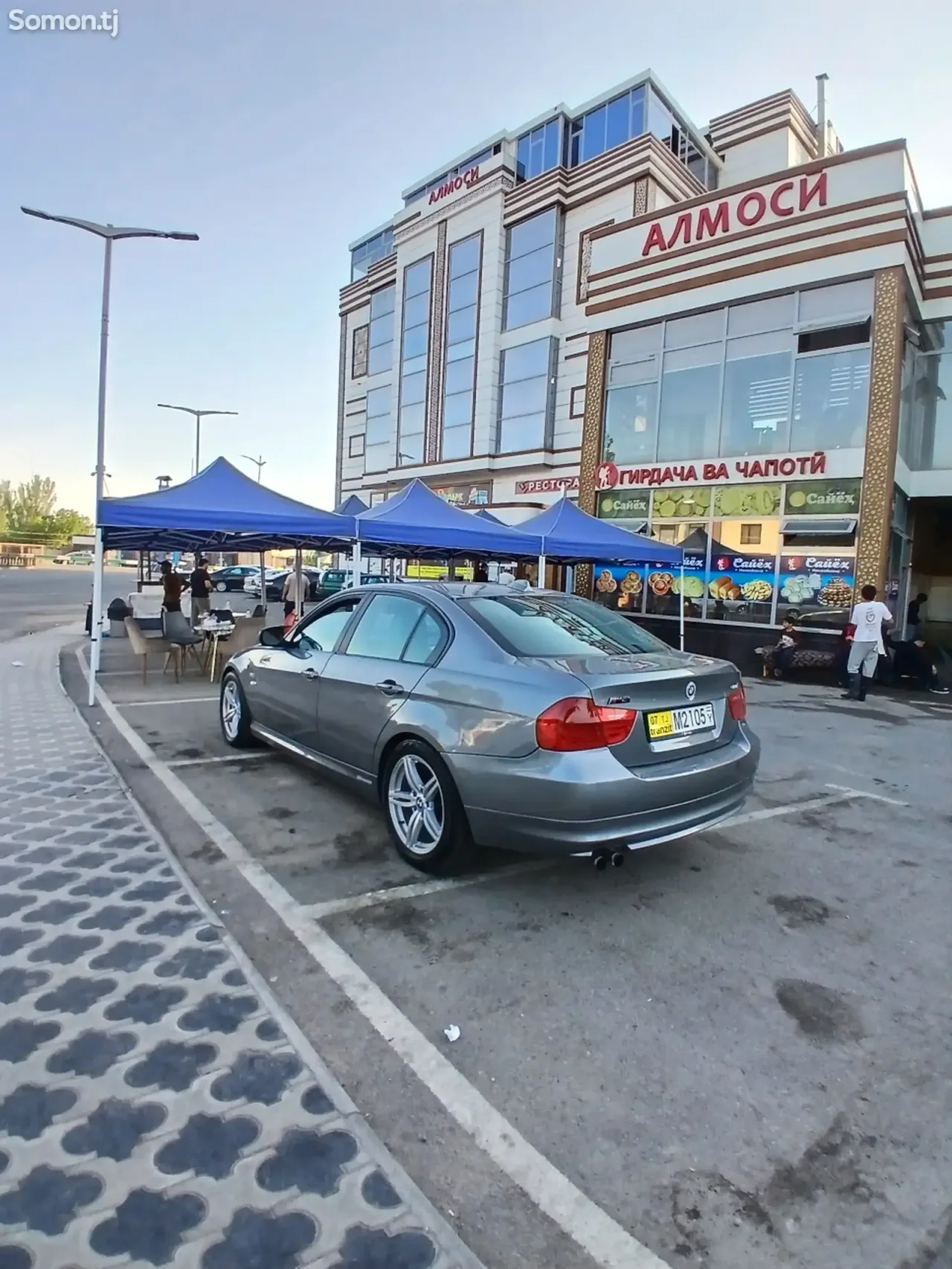 BMW 3 series 2010 · 2.0 AT
