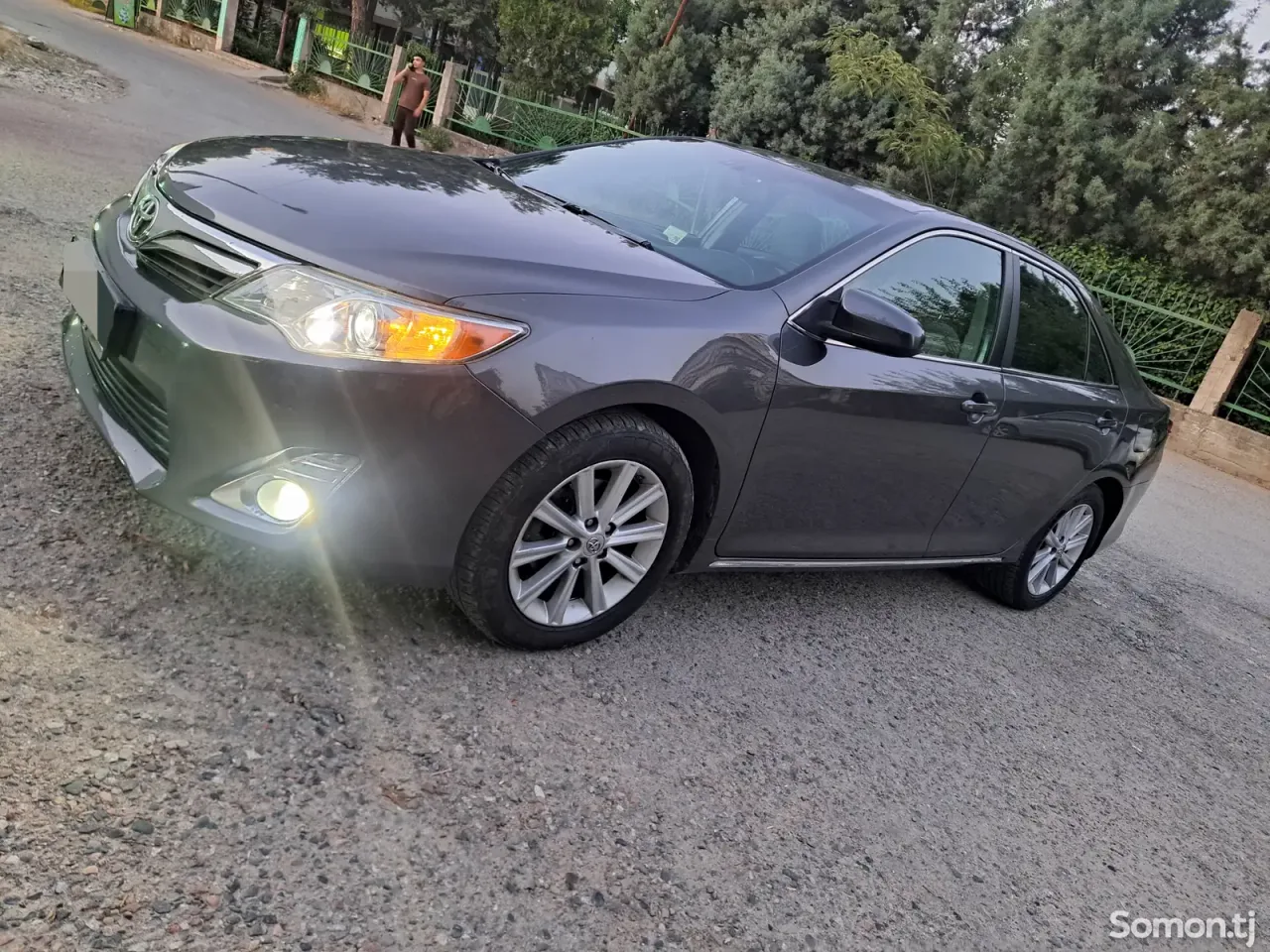 Toyota Camry 2013 · 2.5 AT