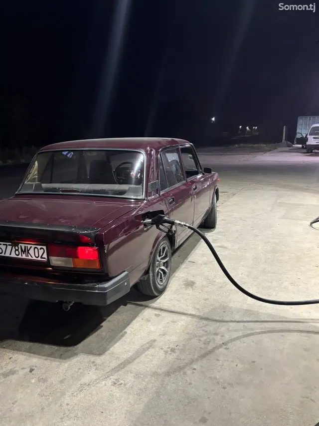 Lada (ВАЗ) 2107 2008 · 1.7 MT