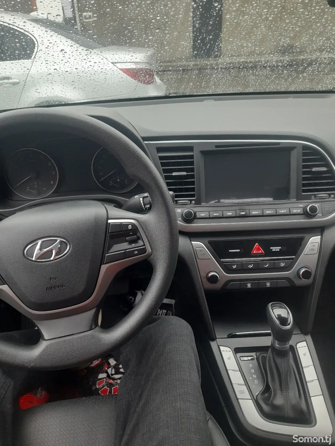 Hyundai Avante 2016 · 1.6 AT