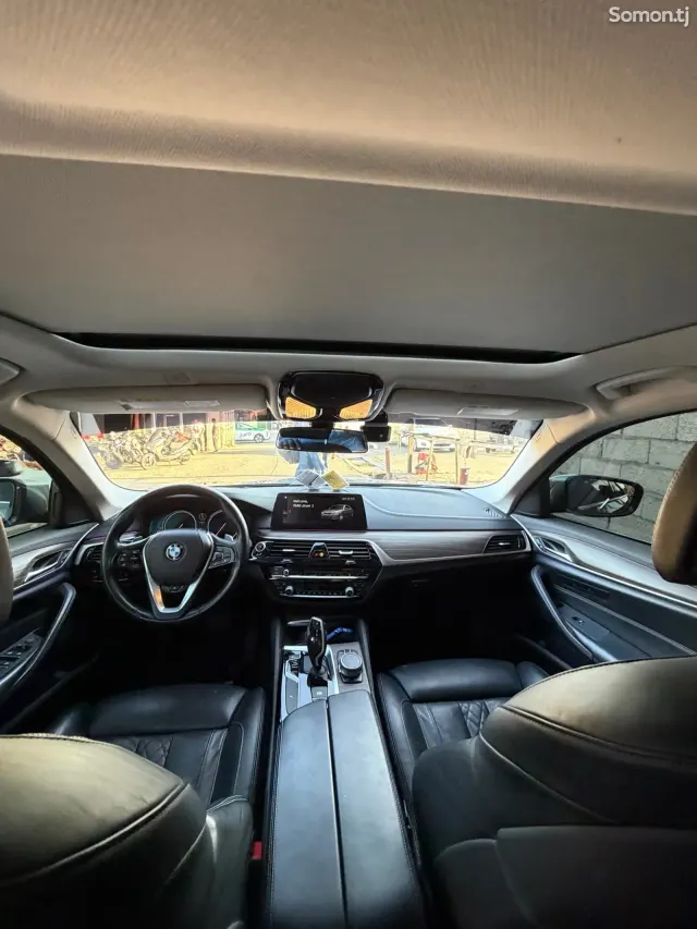 BMW 5 series 2019 · 2.0 AT