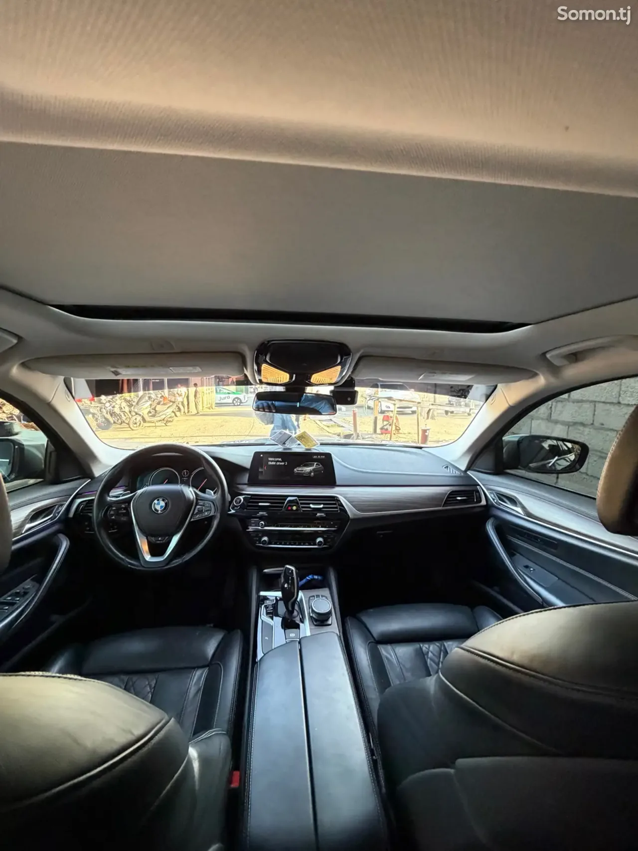 BMW 5 series 2019 · 2.0 AT