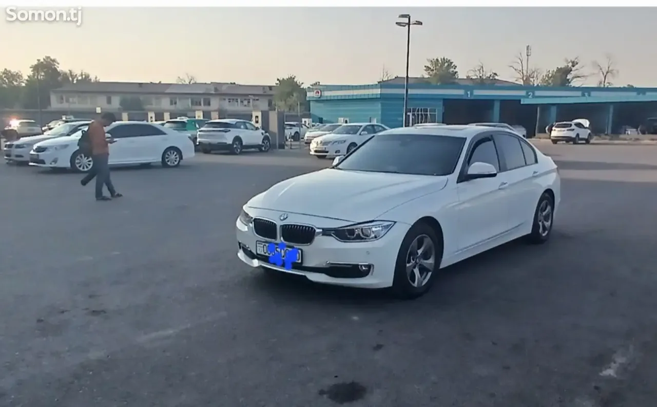 BMW 3 series 2015 · 2.0 AT