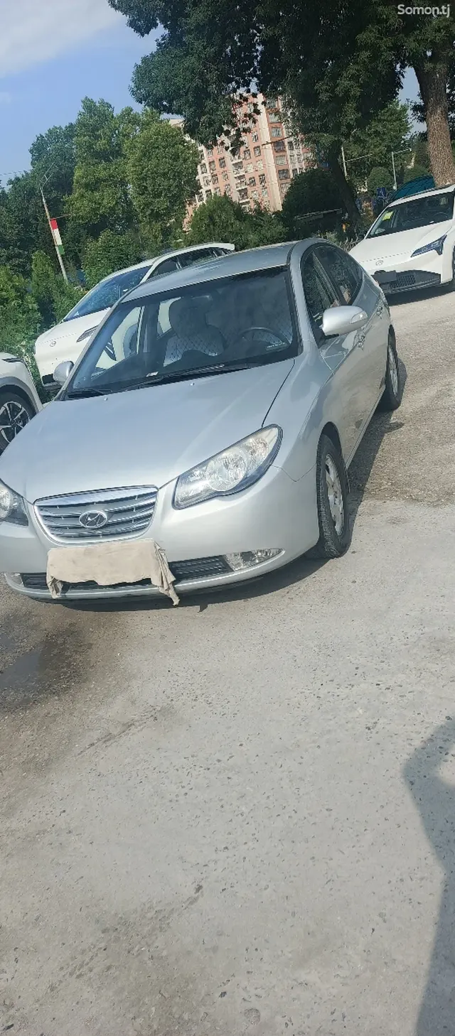 Hyundai Avante 2010 · 1.6 AT
