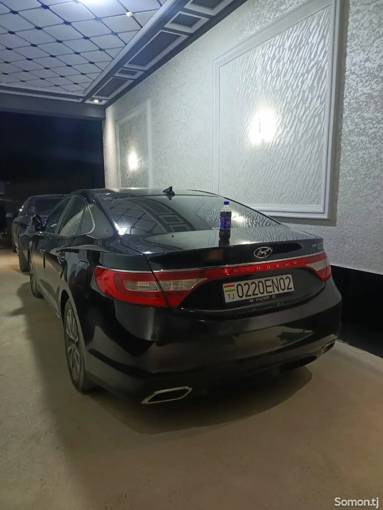 Hyundai Grandeur 2015 · 2.2 AT