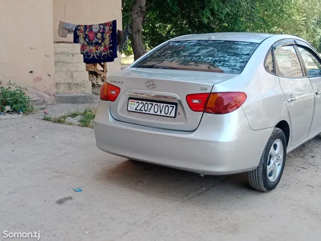 Hyundai Avante 2008 · 1.6 AT