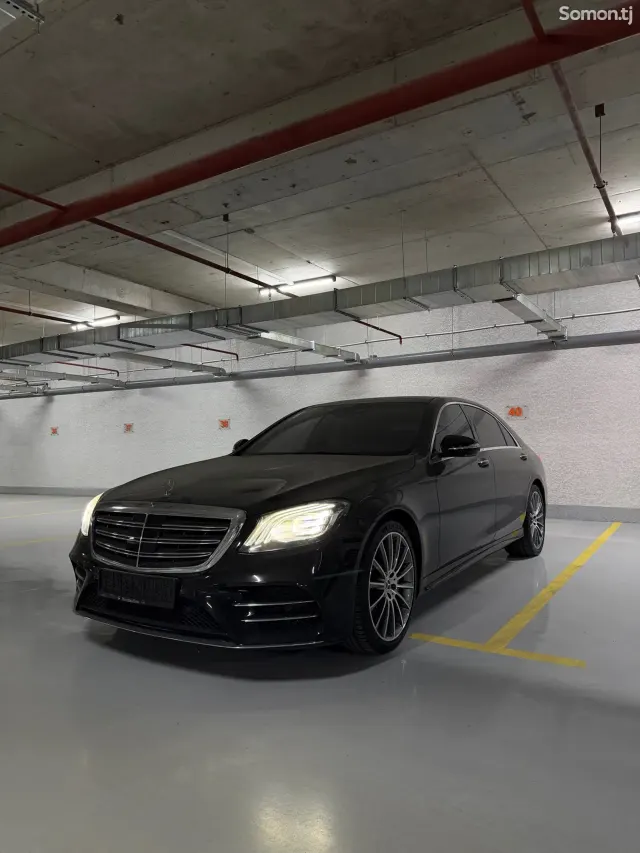 Mercedes-Benz S class 2018 · 4.5 AT