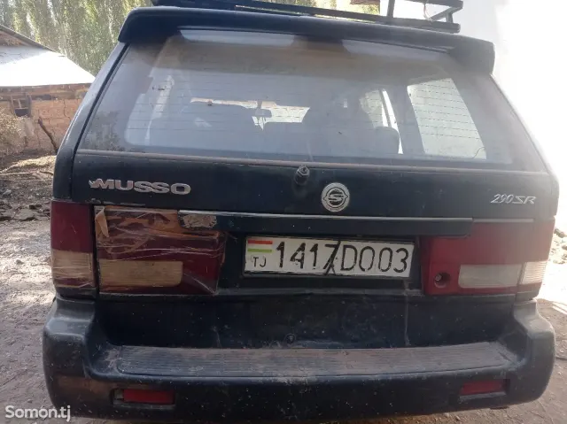Ssang Yong Musso 2000 · 2.5 MT