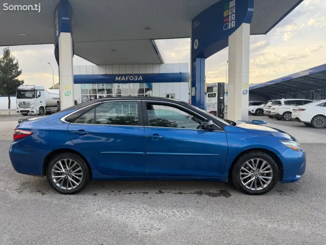 Toyota Camry 2017 · 2.0 AT