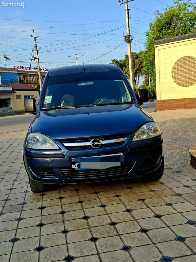Opel Combo 2007 · 1.7 MT