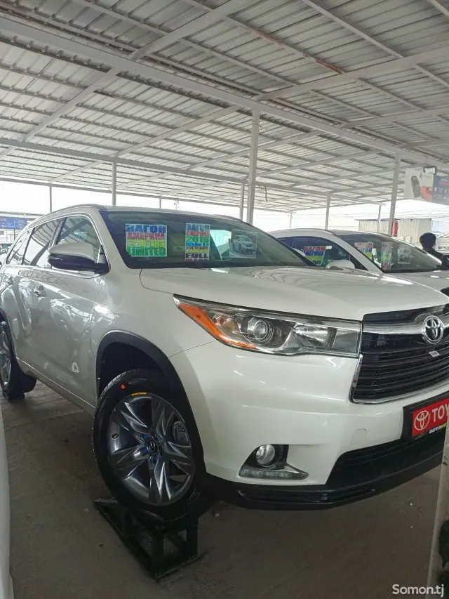 Toyota Highlander 2016 · 3.5 AT