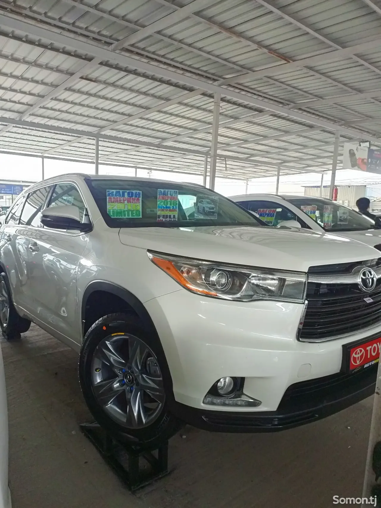 Toyota Highlander 2016 · 3.5 AT