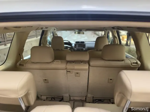 Toyota Land Cruiser Prado 2015 · 4.0 AT