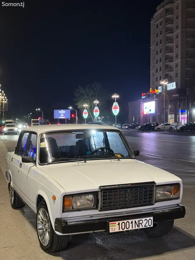 Lada (ВАЗ) 2107 2003 · 1.6 MT