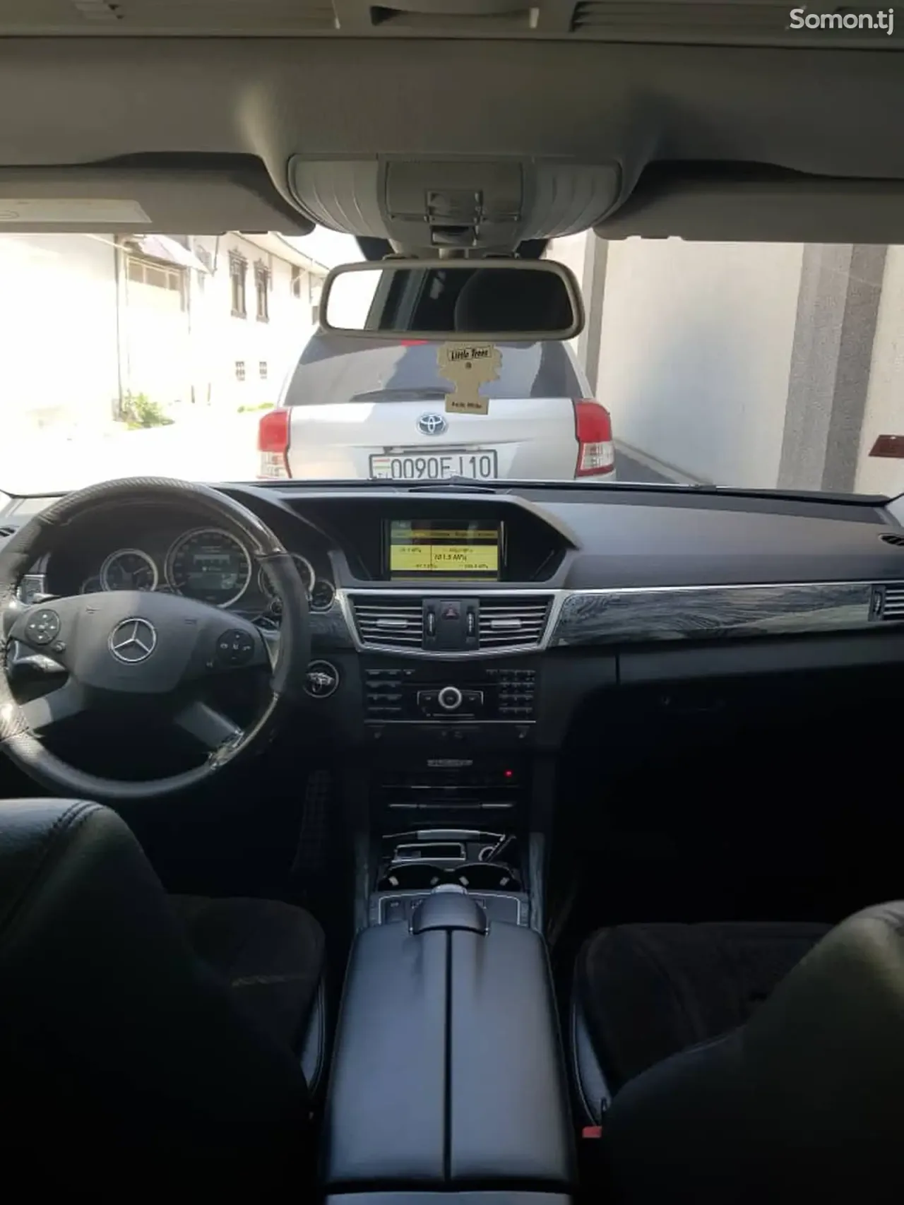 Mercedes-Benz E class 2011 · 3.0 AT
