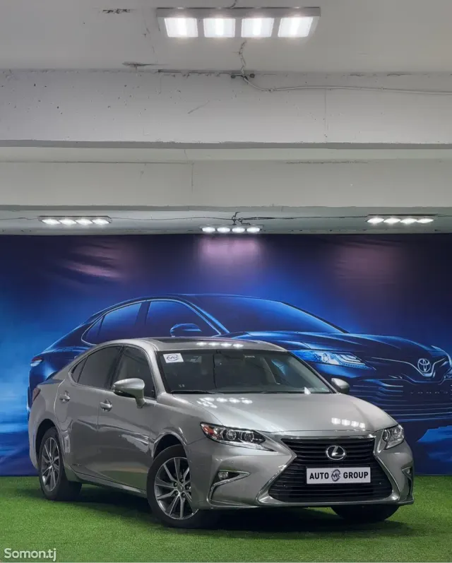 Lexus ES series 2016 · 2.5 AT