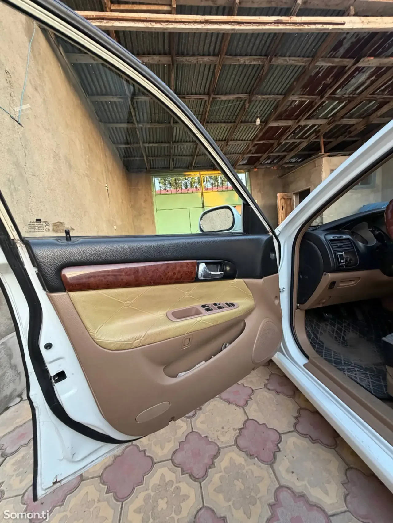 Daewoo Leganza 2001 · 1.8 MT