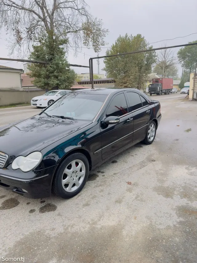 Mercedes-Benz C class 2003 · 2.0 AT