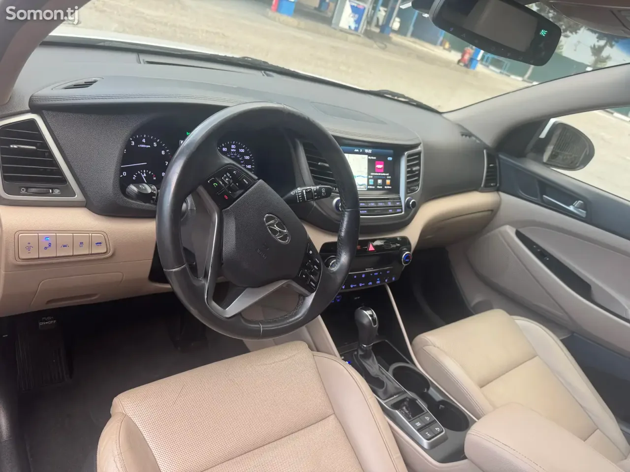 Hyundai Tucson 2016 · 1.6 AT