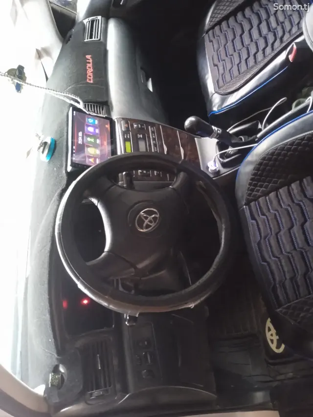 Toyota Corolla 2002 · 1.8 MT