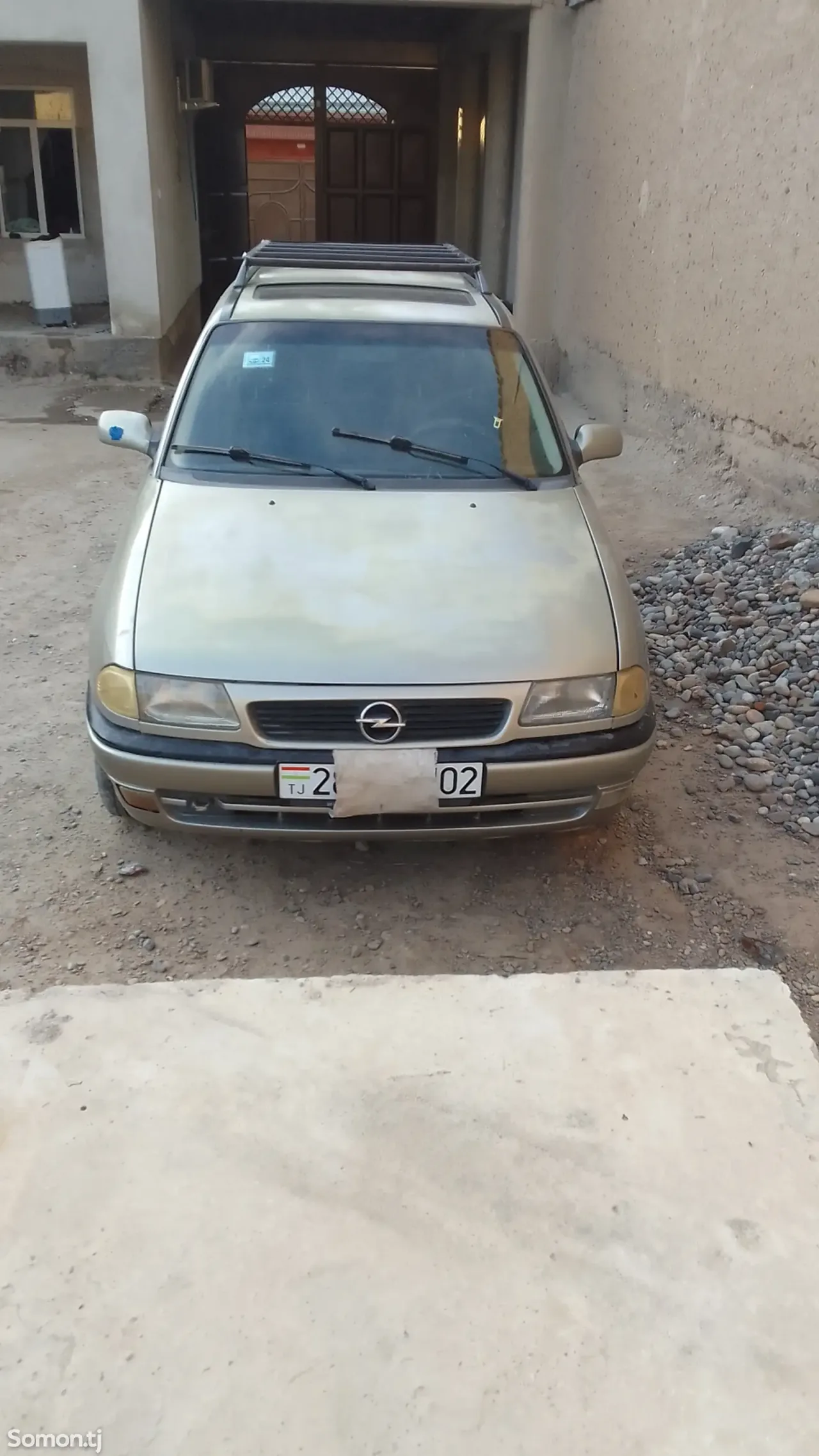 Opel Astra F 1996 · 1.6 MT