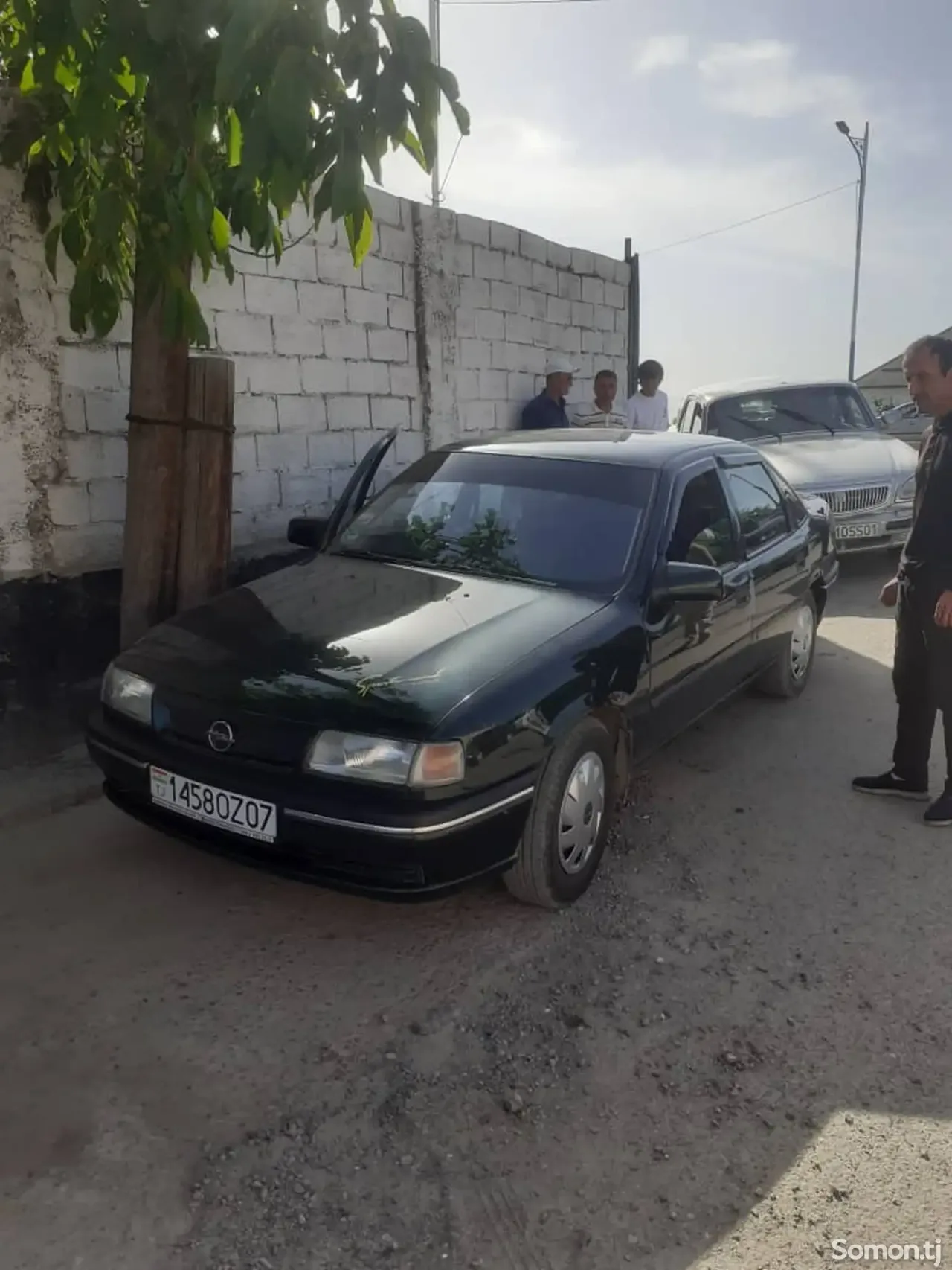 Opel Vectra A 1995 · 1.6 MT