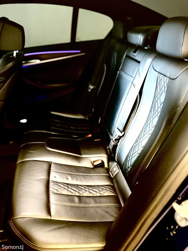 BMW 5 series 2017 · 2.0 AT