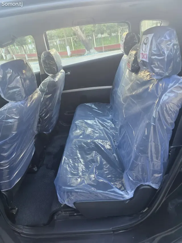 Toyota Verso 2006 · 1.8 MT